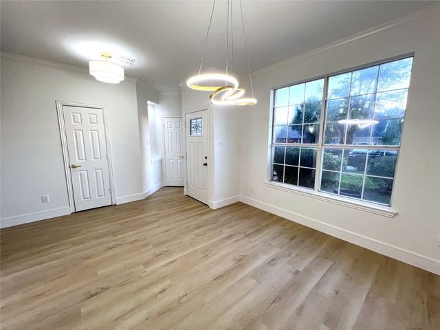 4300 Stone Hollow Way, Fort Worth, TX 76040
