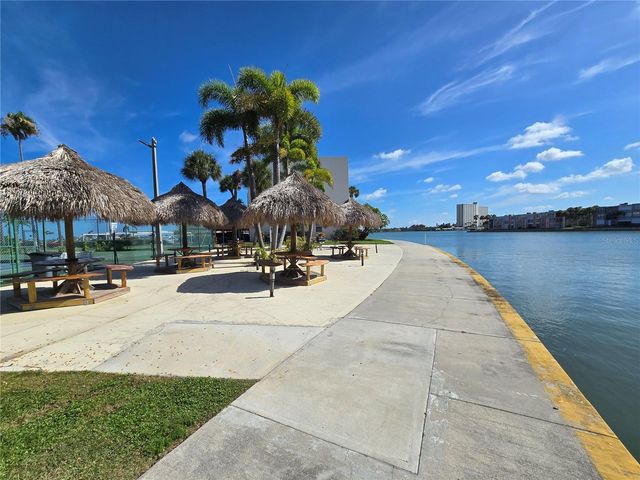 7600 SUN ISLAND DRIVE S 306, South Pasadena, FL 33707