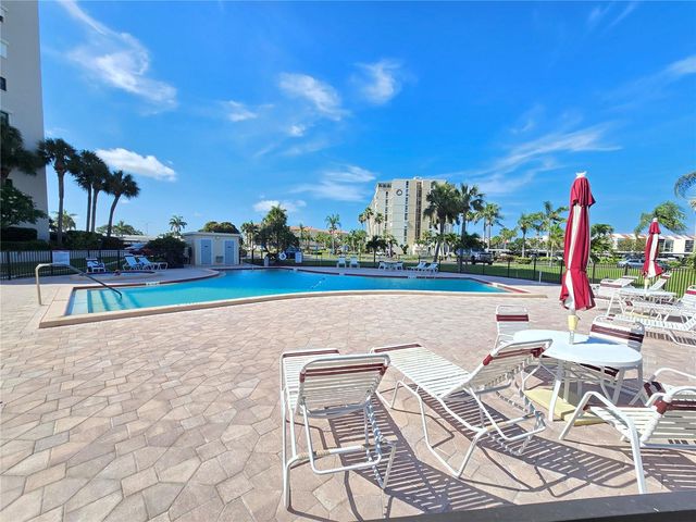 7600 SUN ISLAND DRIVE S 306, South Pasadena, FL 33707