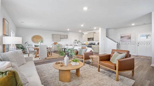 30 Bottom Board Ct, Ridgeland, SC 29936