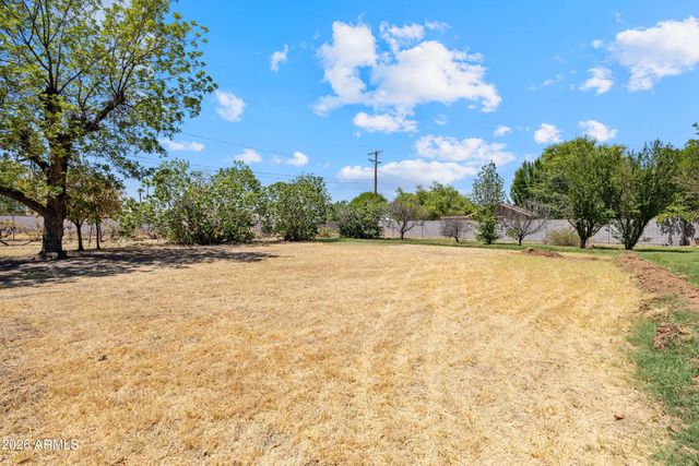 5704 N 11TH Avenue -, Phoenix, AZ 85013