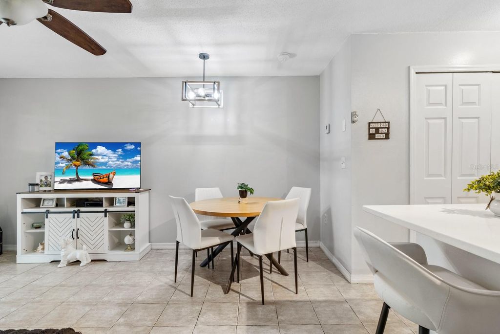 Image 11 of property listing at 1638 WINDSOR OAK COURT, Kissimmee, FL 34744