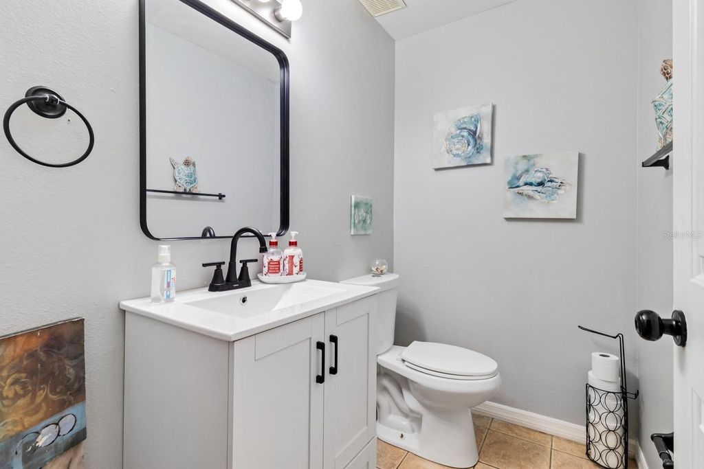 Image 18 of property listing at 1638 WINDSOR OAK COURT, Kissimmee, FL 34744