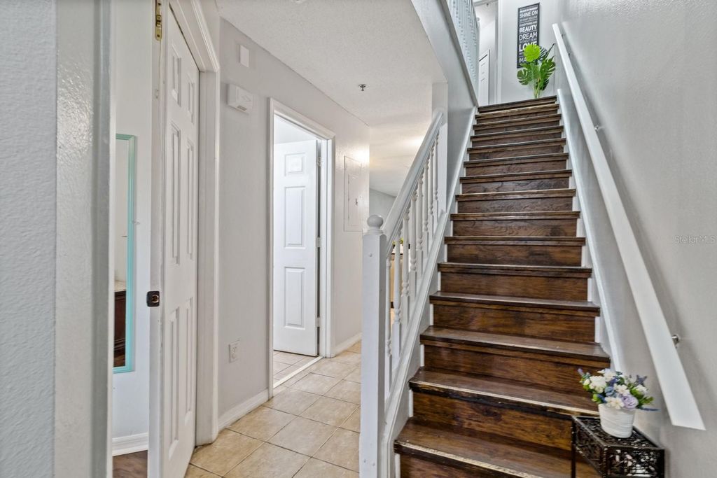 Image 19 of property listing at 1638 WINDSOR OAK COURT, Kissimmee, FL 34744