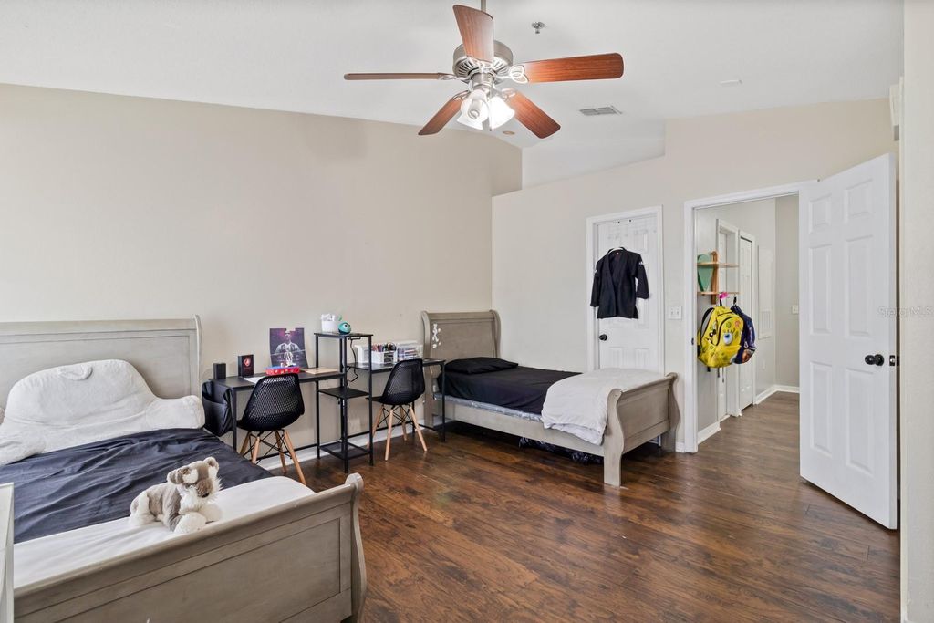 Image 23 of property listing at 1638 WINDSOR OAK COURT, Kissimmee, FL 34744