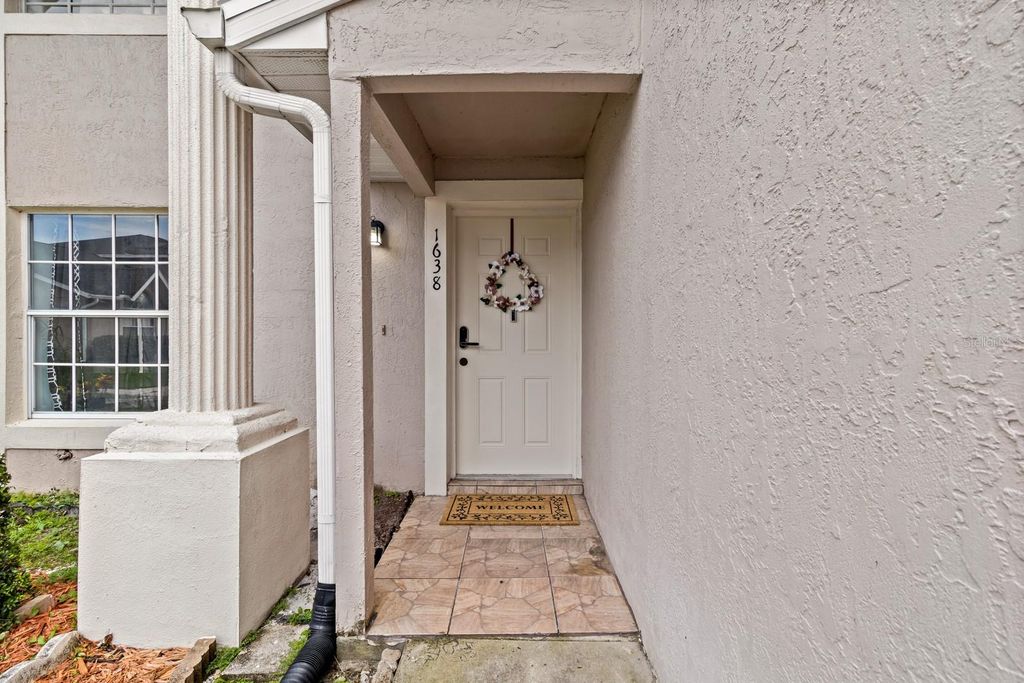 Image 7 of property listing at 1638 WINDSOR OAK COURT, Kissimmee, FL 34744