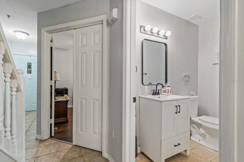 Image 9 of property listing at 1638 WINDSOR OAK COURT, Kissimmee, FL 34744
