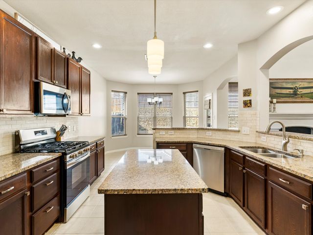 3729 Glassenberry Street, Fort Worth, TX 76244