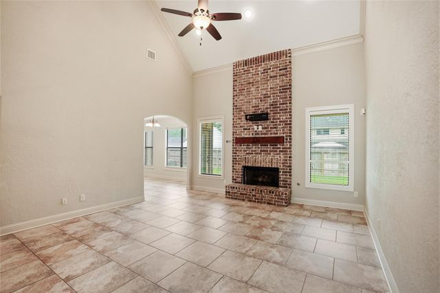 536 Stephen F Austin Drive, Conroe, TX 77302