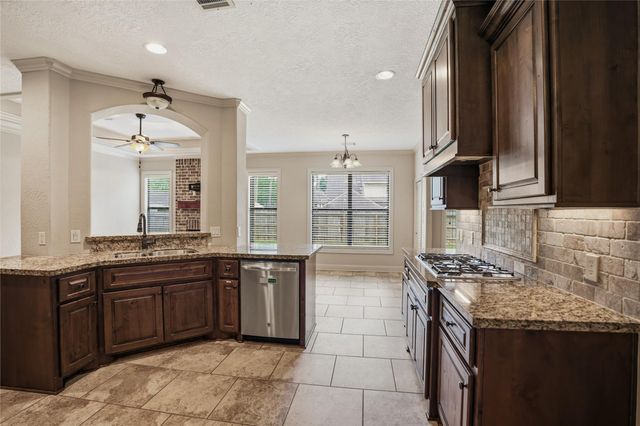 536 Stephen F Austin Drive, Conroe, TX 77302