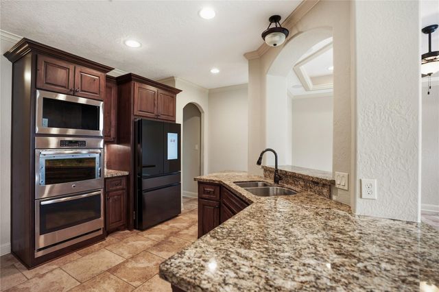 536 Stephen F Austin Drive, Conroe, TX 77302