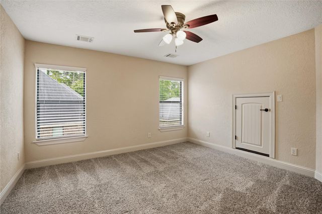 536 Stephen F Austin Drive, Conroe, TX 77302