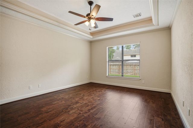 536 Stephen F Austin Drive, Conroe, TX 77302