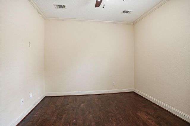 536 Stephen F Austin Drive, Conroe, TX 77302