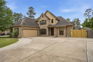 536 Stephen F Austin Drive, Conroe, TX 77302