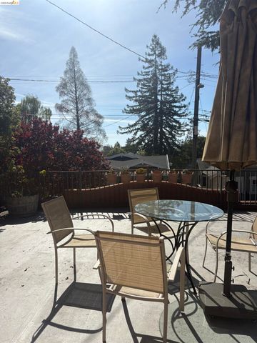 1024 Elsinore Ave, Oakland, CA 94602