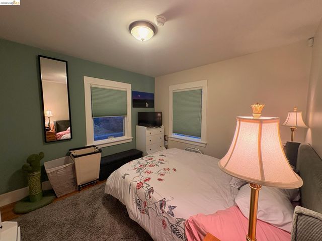 1024 Elsinore Ave, Oakland, CA 94602