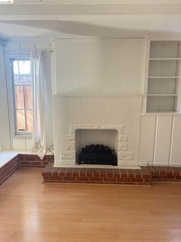 1024 Elsinore Ave, Oakland, CA 94602