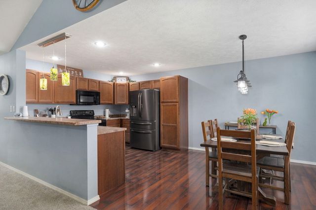 1071 S Tanner Drive, Springfield, MO 65802