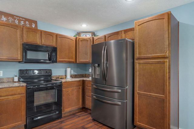 1071 S Tanner Drive, Springfield, MO 65802