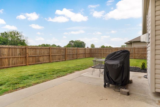 1071 S Tanner Drive, Springfield, MO 65802