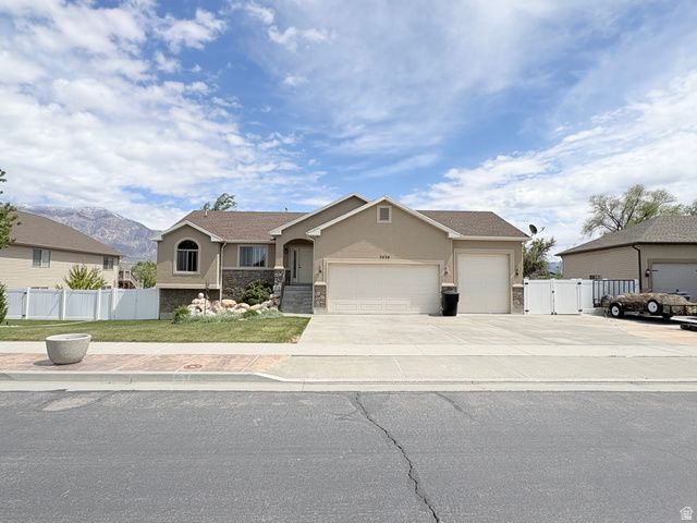 3038 N 3325 MDW, Plain City, UT 84404