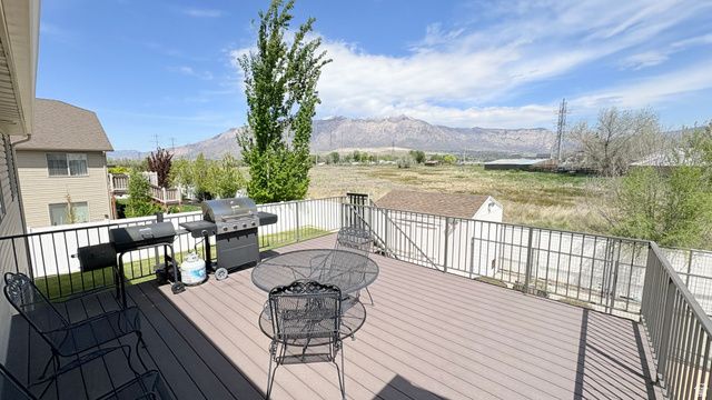 3038 N 3325 MDW, Plain City, UT 84404