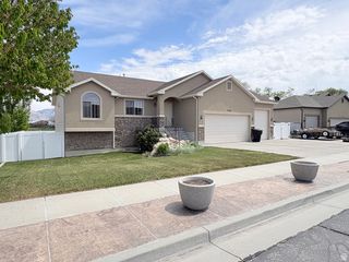 3038 N 3325 MDW, Plain City, UT 84404