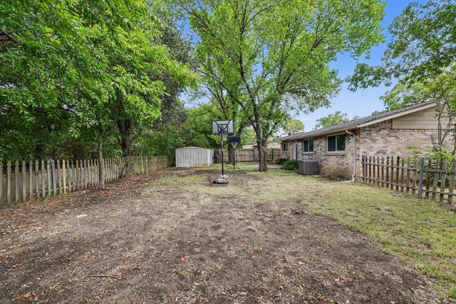 3001 Harvard Street N, Irving, TX 75062