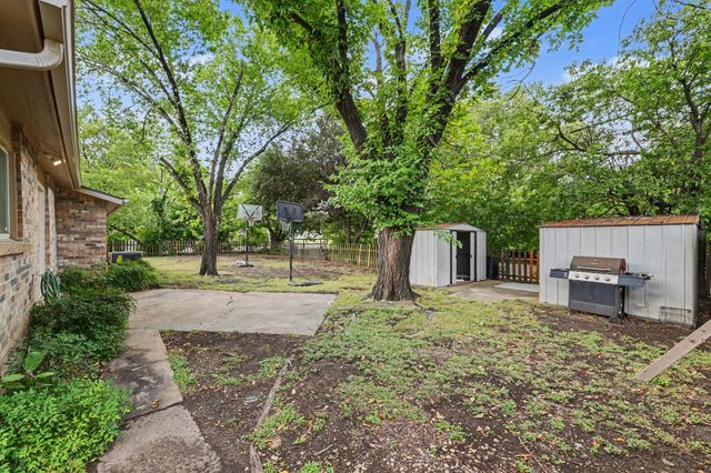 3001 Harvard Street N, Irving, TX 75062