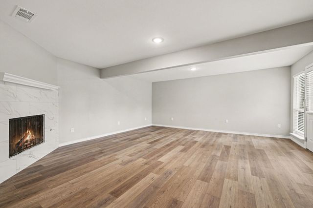 3001 Harvard Street N, Irving, TX 75062