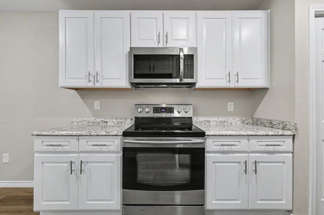 3001 Harvard Street N, Irving, TX 75062