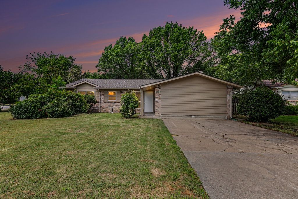 3001 Harvard Street N, Irving, TX 75062