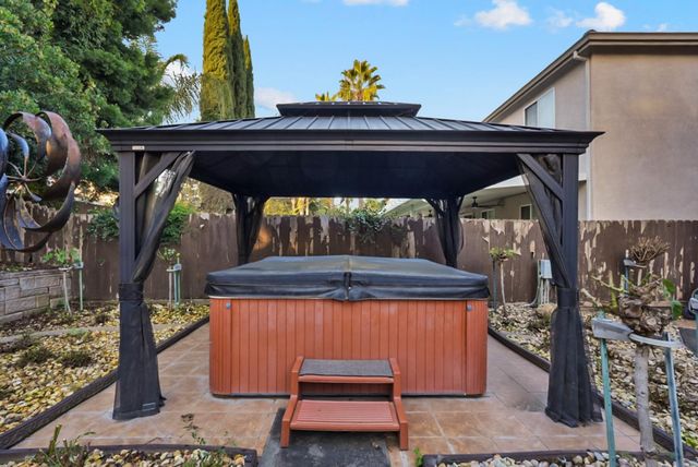 482 Quail Run Cir, Tracy, CA 95377