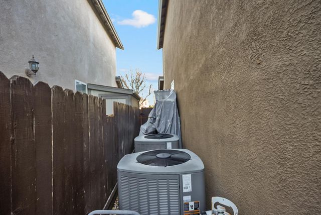 482 Quail Run Cir, Tracy, CA 95377