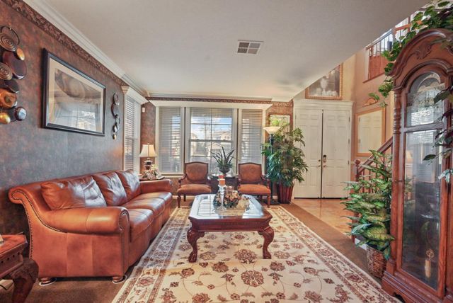 482 Quail Run Cir, Tracy, CA 95377