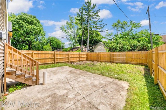1685 Glynn Court, Detroit, MI 48206
