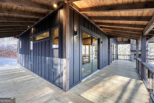 250 Wolf Creek Circle, Mineral Bluff, GA 30559