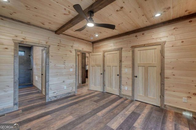 250 Wolf Creek Circle, Mineral Bluff, GA 30559