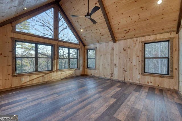 250 Wolf Creek Circle, Mineral Bluff, GA 30559