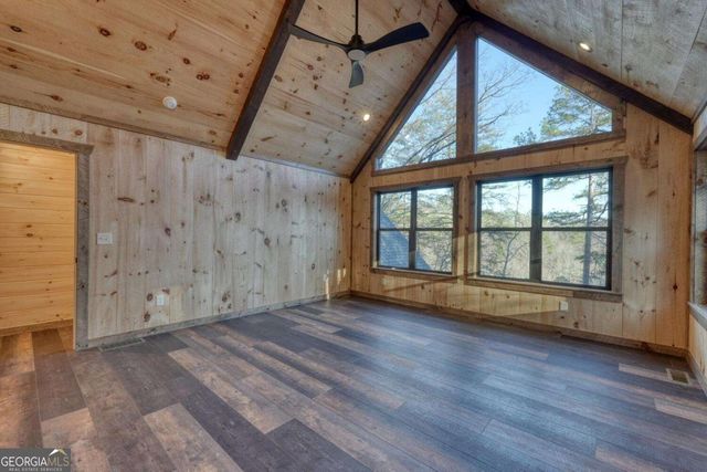 250 Wolf Creek Circle, Mineral Bluff, GA 30559