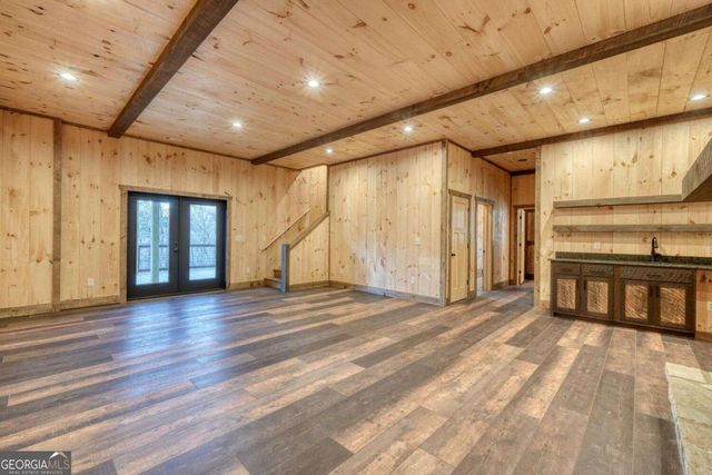 250 Wolf Creek Circle, Mineral Bluff, GA 30559