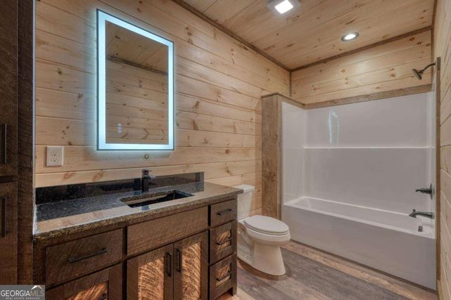 250 Wolf Creek Circle, Mineral Bluff, GA 30559