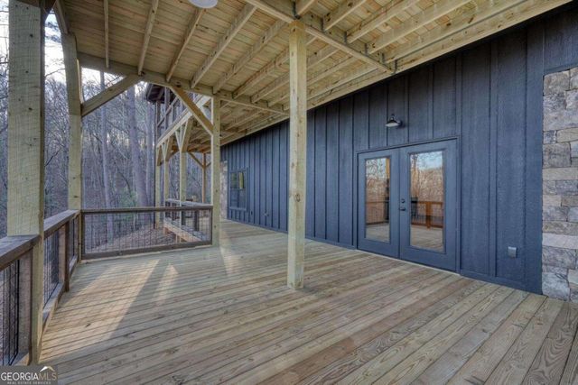 250 Wolf Creek Circle, Mineral Bluff, GA 30559