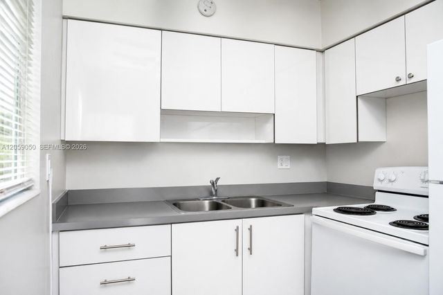 2206 Fillmore Street 8, Hollywood, FL 33020