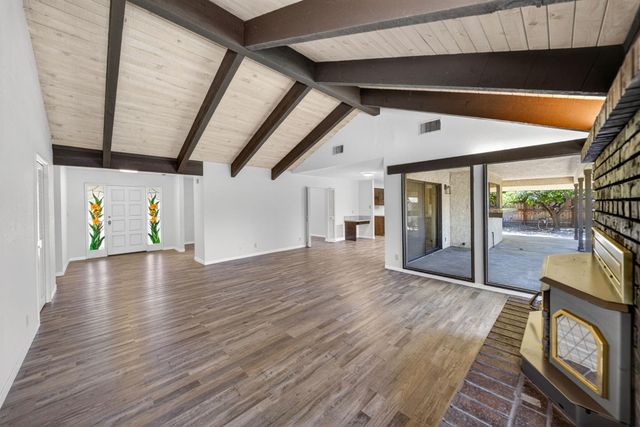 83 2nd Street, Clovis, CA 93612