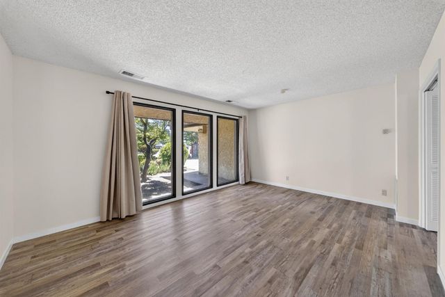 83 2nd Street, Clovis, CA 93612