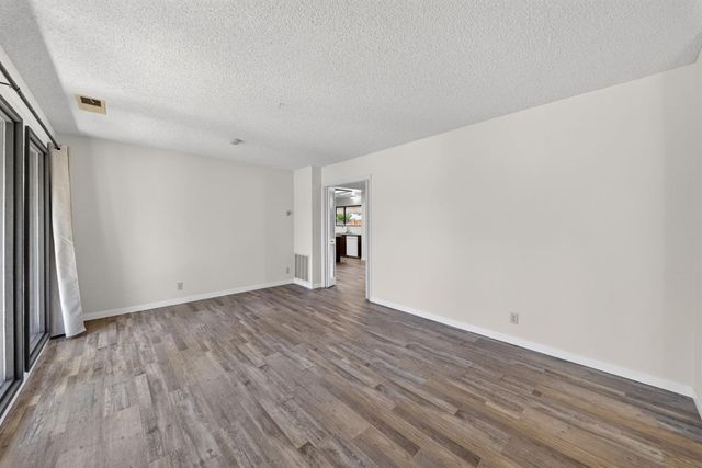 83 2nd Street, Clovis, CA 93612