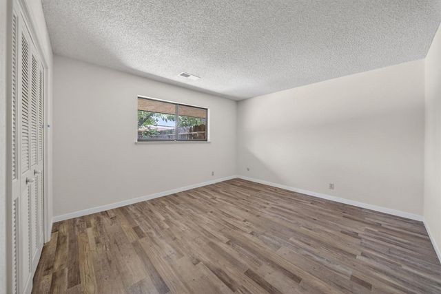 83 2nd Street, Clovis, CA 93612