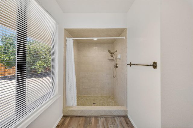 83 2nd Street, Clovis, CA 93612